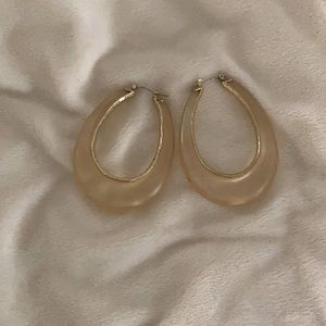 Women’s accessories